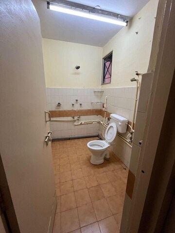 Bathroom in 2 BHK Apartment at Alexandria Apartments, Richmond Town – for Sale