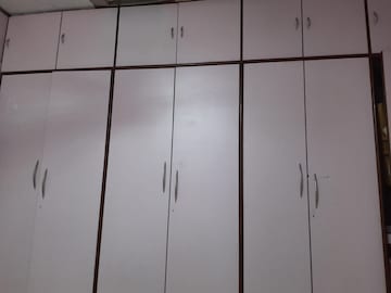 Furnished Amenities in 2 BHK Apartment at Simla House, Malabar Hill – for Rent