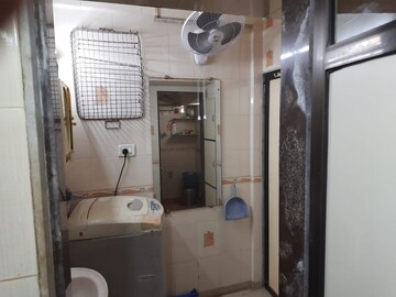 Master Bedroom in 2 BHK Apartment at Simla House, Malabar Hill – for Rent