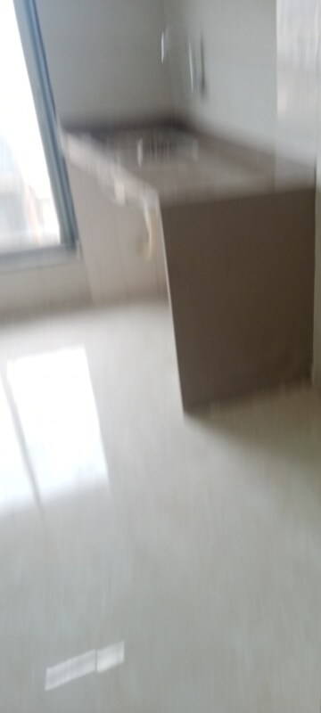 Room in 1 BHK Apartment at Bindra Complex, Andheri East – for Rent