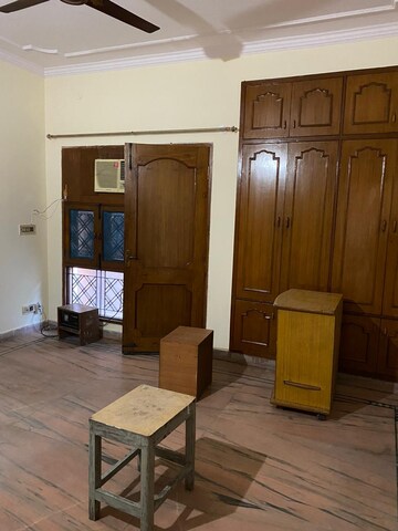 Living Room in 6+ BHK Independent House at Sector 122 – for Rent