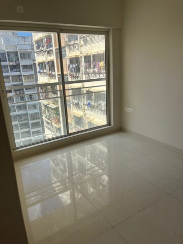 Room in 1.5 BHK Apartment at Sugee Atharva, Prabhadevi – for Rent
