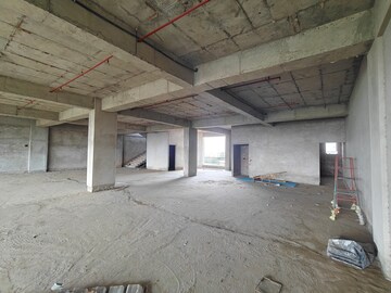  Showroom – Exterior View View at New Aster Plaza, International Airport Road - for Rent