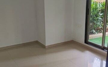 1 BHK Apartment For Sale in Raunak Unnathi Woods Phase 3, Ghodbunder Road