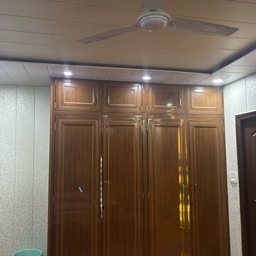Furnished Amenities in 3 BHK Apartment at TDI City Kingsbury, Sector 61 – for Sale