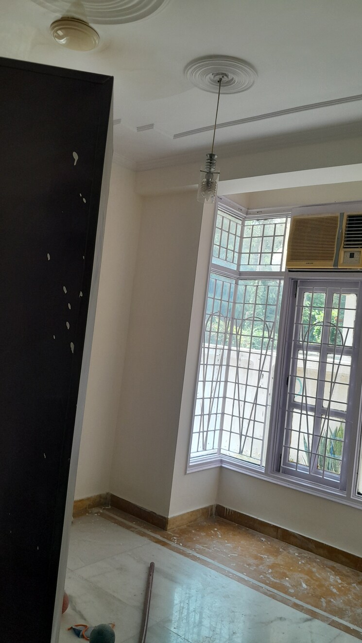 Balcony, unitech-south-city-ii 3 Bedroom 1500 Sq.Ft. Builder Floor In Sector 50 Gurgaon 8932275