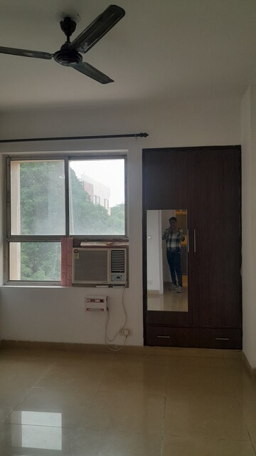 Kitchen in 3 BHK Builder Floor at Unitech South City II, Sector 50 – for Rent