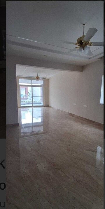 Room in 4 BHK Villa at Pruthvi Adithya Belmont Greene, Tellapur – for Rent