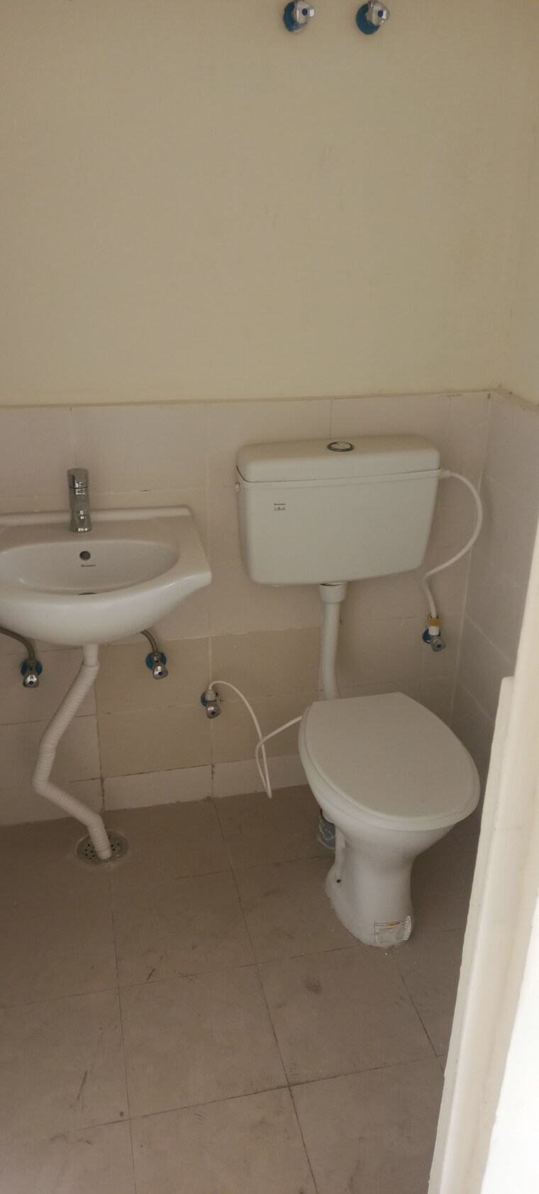 Bathroom, conscient-habitat-residences 3 Bedroom 700 Sq.Ft. Apartment In Sector 78 Faridabad 8932309