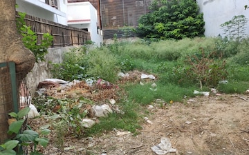 Plot For Sale in Sector 39