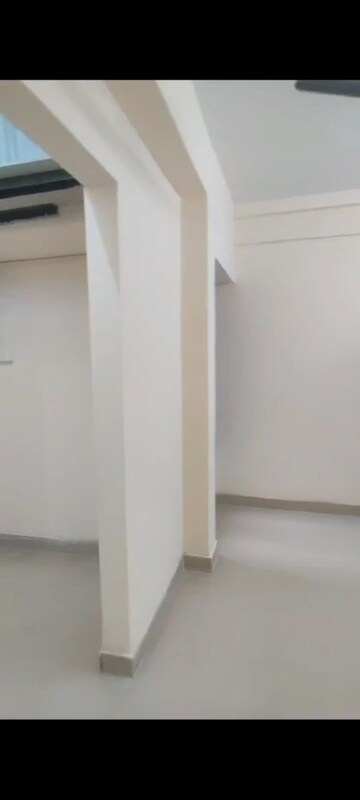 Room in 1 BHK Apartment at Mhada Building Parel, Parel – for Rent