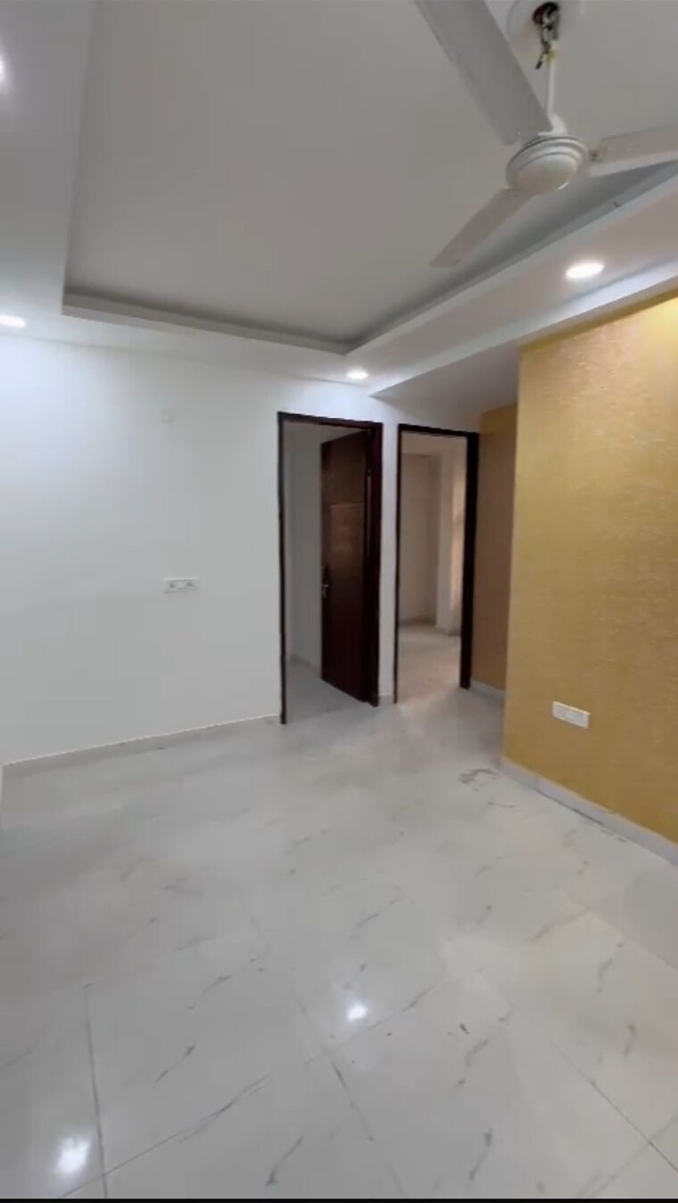 Room, jawahar park 3 Bedroom 950 Sq.Ft. Builder Floor In Jawahar Park Delhi 8932331