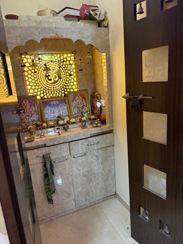 Bedroom in 2 BHK Builder Floor at Sector 52 – for Rent
