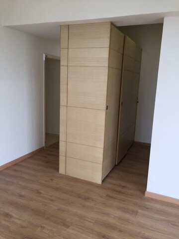 Room in 4 BHK Apartment at Pioneer Park Presidia, Sector 62 – for Rent