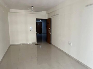 Room in 2 BHK Apartment at Sheth Chopra Shanti Lifespaces 2, Nalasopara East – for Rent