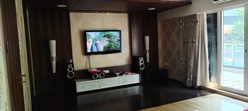 Furnished Amenities in 4 BHK Apartment at Vashi Sector 7 – for Sale