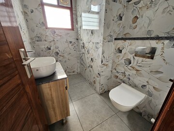 Bathroom in 4 BHK Builder Floor at Parklands, Sector 85 – for Sale