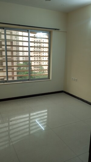 2 BHK Apartment For Sale in Soham Tropical Lagoon, Ghodbunder Road