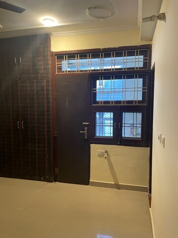 Room in 3 BHK Apartment at Nand Residency, Malviya Nagar – for Rent