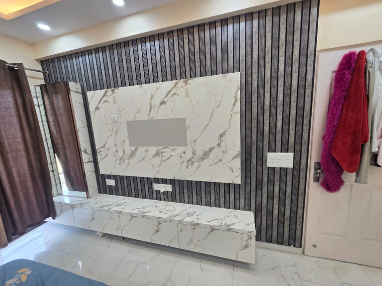 Balcony, the-golden-gate 3.5 Bedroom 1635 Sq.Ft. Apartment In Mahurali Ghaziabad 8932421