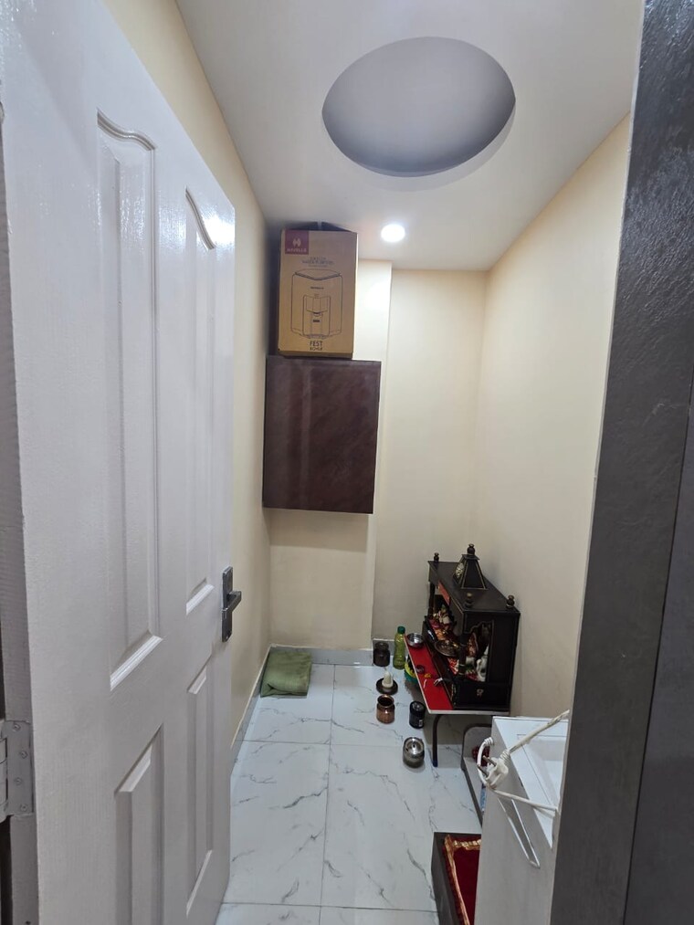 Bathroom, the-golden-gate 3.5 Bedroom 1635 Sq.Ft. Apartment In Mahurali Ghaziabad 8932421