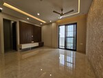 4 BHK + Pooja Room 350 Sq.Yd. Builder Floor in Parklands