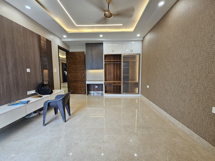 undefined, parklands 4 Bedroom 350 Sq.Yd. Builder Floor In Sector 85 Faridabad 8932419