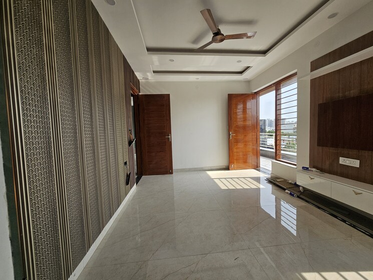 Kitchen, parklands 4 Bedroom 350 Sq.Yd. Builder Floor In Sector 85 Faridabad 8932475
