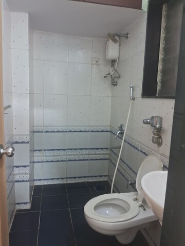 Bathroom in 2 BHK Apartment at Dosti Acres Aster, Wadala East – for Sale