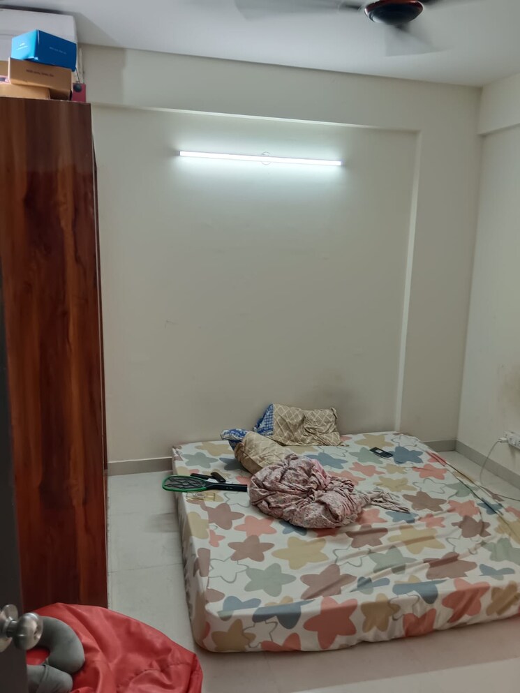 Bedroom, signature-global-the-roselia 2 Bedroom 970 Sq.Ft. Apartment In Sector 95a Gurgaon 8932507