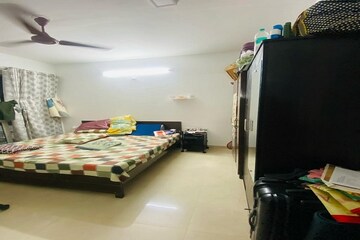 Bedroom in 1.5 BHK Apartment at Runwal Forest Orchid, Kanjurmarg West – for Rent