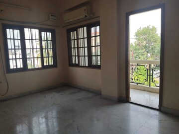 Room in 3 BHK Apartment at Sowbhagya Sadan, Banjara Hills – for Rent
