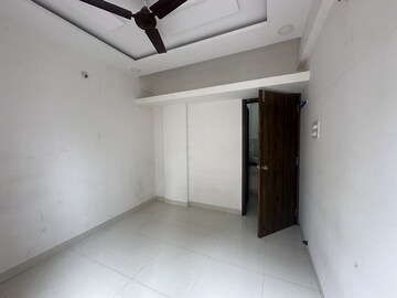 Room in 2 BHK Apartment at Tirupati Shridhi, Dhanori – for Rent