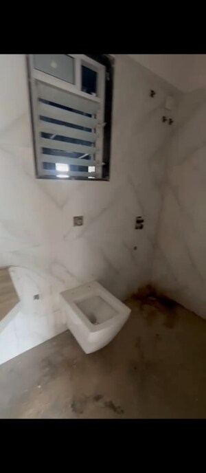 Bathroom in 1 BHK Apartment at Goregaon West – for Sale