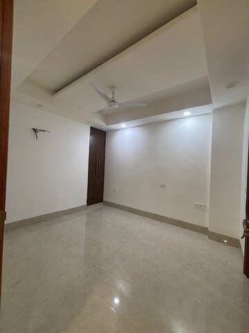 Room in 3 BHK Apartment at Palm Residency Chhatarpur, Chattarpur – for Rent