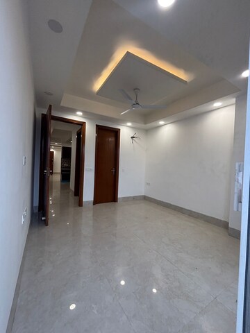 Room in 3 BHK Apartment at Palm Residency Chhatarpur, Chattarpur – for Rent