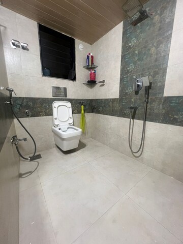 Team Area in 2 BHK Apartment at Parsik Nagar – for Sale