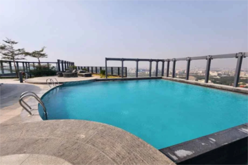Swimming Pool in 4 BHK Apartment at Bandra Kurla Complex – for Sale