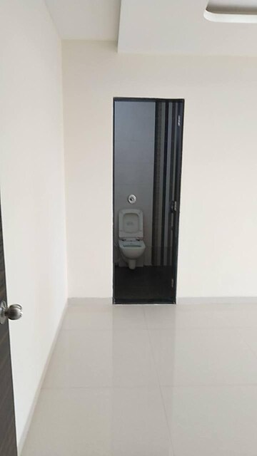 Furnished Amenities in 1 BHK Apartment at Palash Towers, Andheri West – for Sale