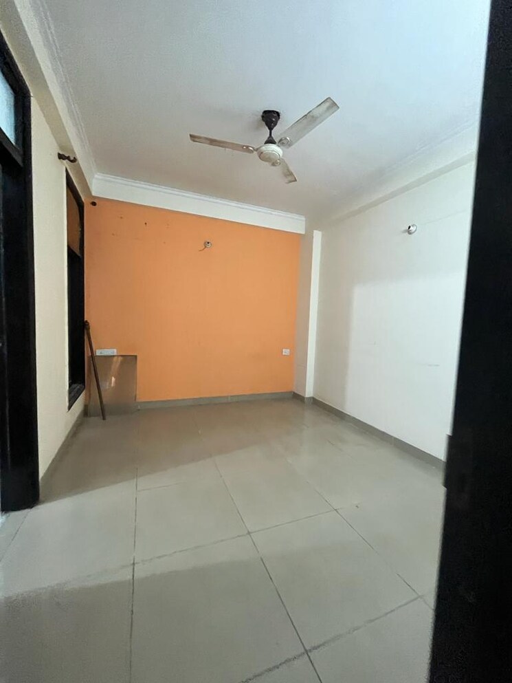 Room, palm-residency-chhatarpur 3 Bedroom 1200 Sq.Ft. Apartment In Chattarpur Delhi 8932617