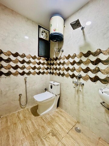 Attached Bathroom in 3 BHK Apartment at Palm Residency Chhatarpur, Chattarpur – for Rent