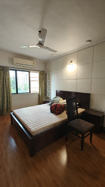 Bedroom in 2.5 BHK Apartment at Evershine Embassy, Andheri West – for Sale