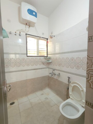 Bathroom in 2 BHK Builder Floor at Hsr Layout Sector 3 – for Rent