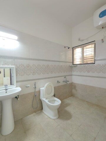 Bathroom in 2 BHK Builder Floor at Hsr Layout Sector 3 – for Rent