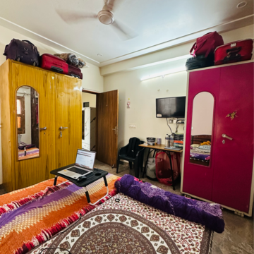 Bedroom in  Pg at Sector 46 – for Rent