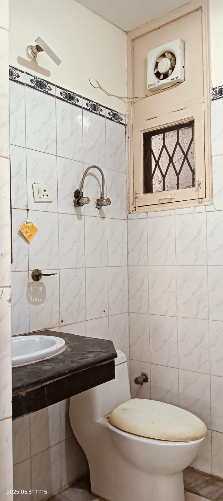 3.5 BHK + Study Room Apartment For Rent in Ganpati Apartments Gurgaon