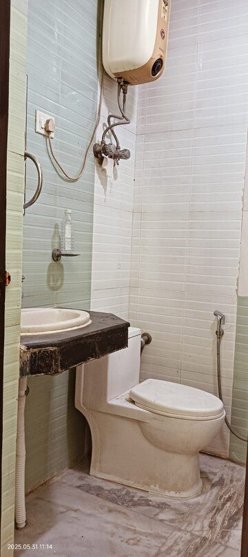 Bathroom in 3.5 BHK Apartment at Ganpati Apartments Gurgaon, Sector 56 – for Rent