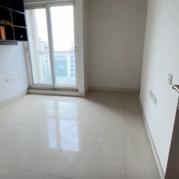 Room in 2 BHK Apartment at Sheth Avalon Phase 2, Laxmi Nagar – for Sale