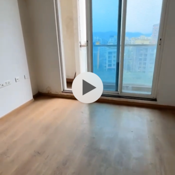 Room in 2 BHK Apartment at Sheth Avalon Phase 2, Laxmi Nagar – for Sale