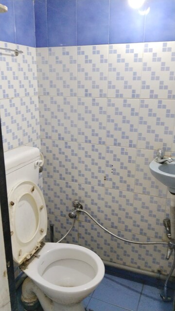 Bathroom in 1 BHK Apartment at Neel Ganga Apartments, Lower Parel – for Rent